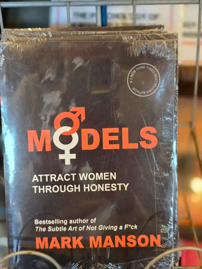 Models - attract women through honesty, Mark Manson